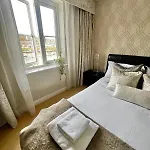 Majestic, Modern & Spacious Harbour-view With Parking